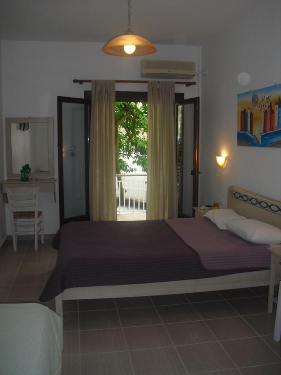 Guesthouse Irene Afissos Exterior photo