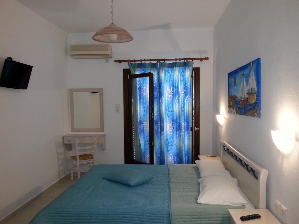 Guesthouse Irene Afissos Exterior photo